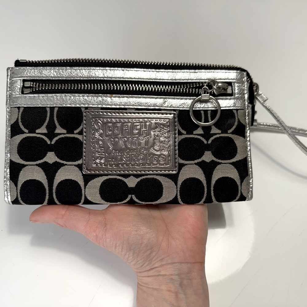 Coach Poppy Wallet wristlet